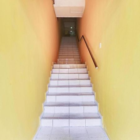 Oyo 89406 Lucky Budget Hotel Nilai Exterior photo